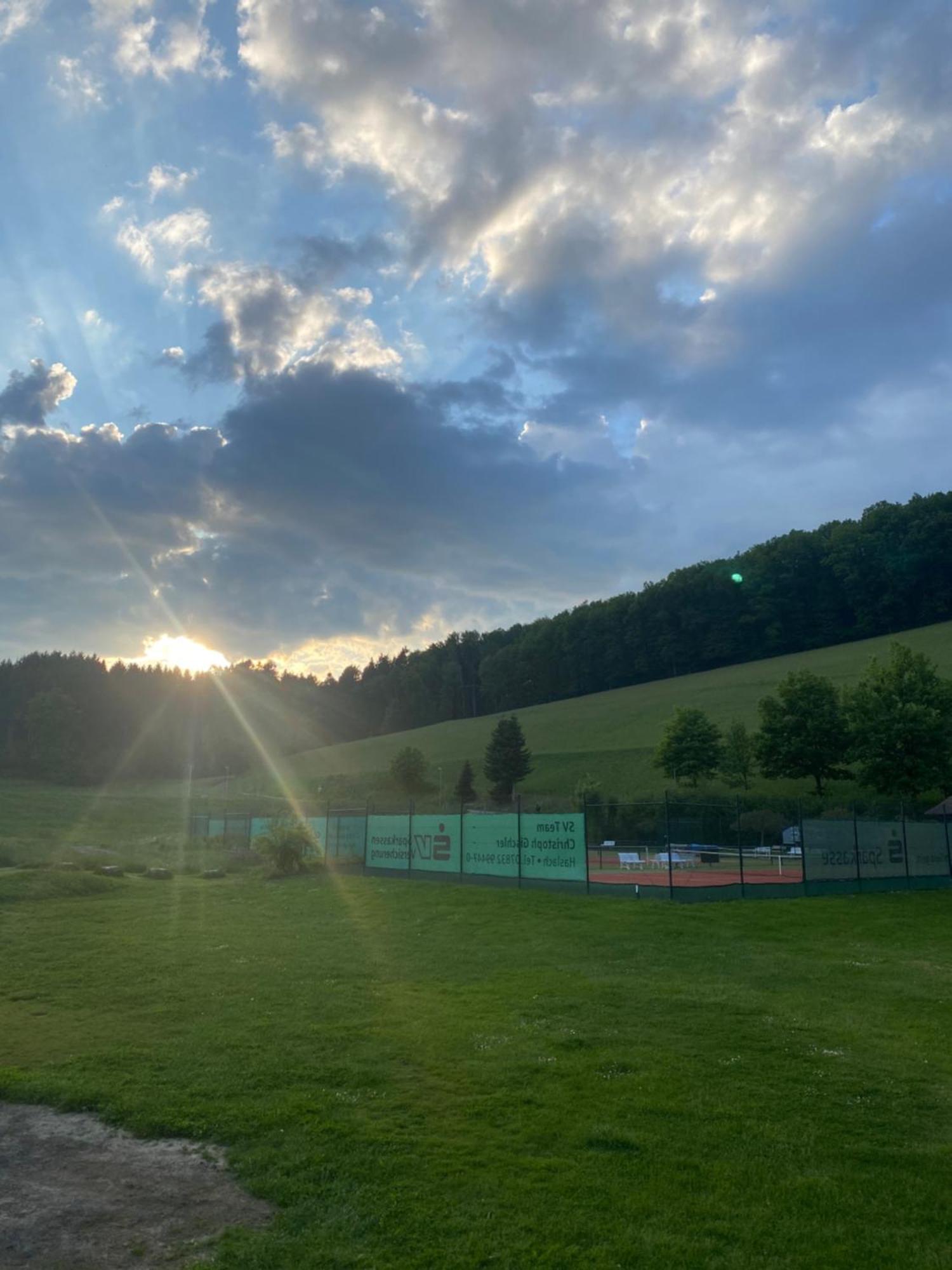 S-Chalet Camping Mit Comfort Im Schwarzwald Steinach  Extérieur photo